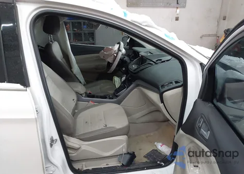 2013 Ford Escape Se z USA, uszkodzony, nr VIN 1FMCU0G9XDUB96951